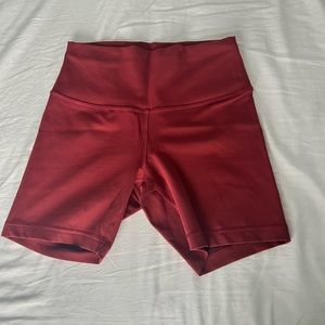 Lululemon Wunder Train Shorts 6inchs/size 8